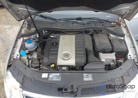 2008 Volkswagen Passat Lux from USA, damaged, VIN WVWEK73C18E166881